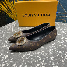 Load image into Gallery viewer, Louis Vuitton  Flat Ballerina
