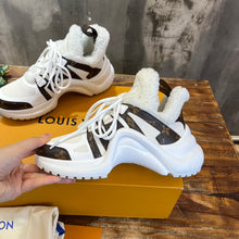 Load image into Gallery viewer, Louis Vuitton Archlight Sneaker
