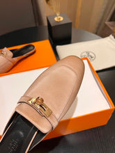 Load image into Gallery viewer, Hermes Hermes Kelly Mule
