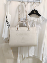 Load image into Gallery viewer, Chanel Rue Cambon Tote Bag
