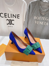 Load image into Gallery viewer, Louis Vuitton Blossom Pump
