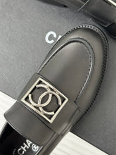 Load image into Gallery viewer, Chanel shoe
