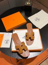 Load image into Gallery viewer, Hermes Oran Sandal
