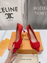 Load image into Gallery viewer, Louis Vuitton Blossom Pump
