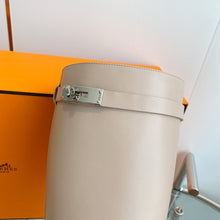 Load image into Gallery viewer, Hermes Boots
