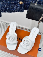 Load image into Gallery viewer, Louis vuitton  Isola Mule
