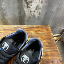 Load image into Gallery viewer, Louis Vuitton Run 55 Sneakers
