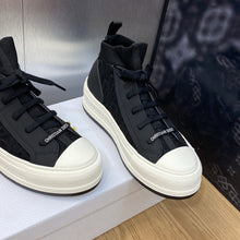 Load image into Gallery viewer, Christian Dior Walk&#39;n  Sneakers
