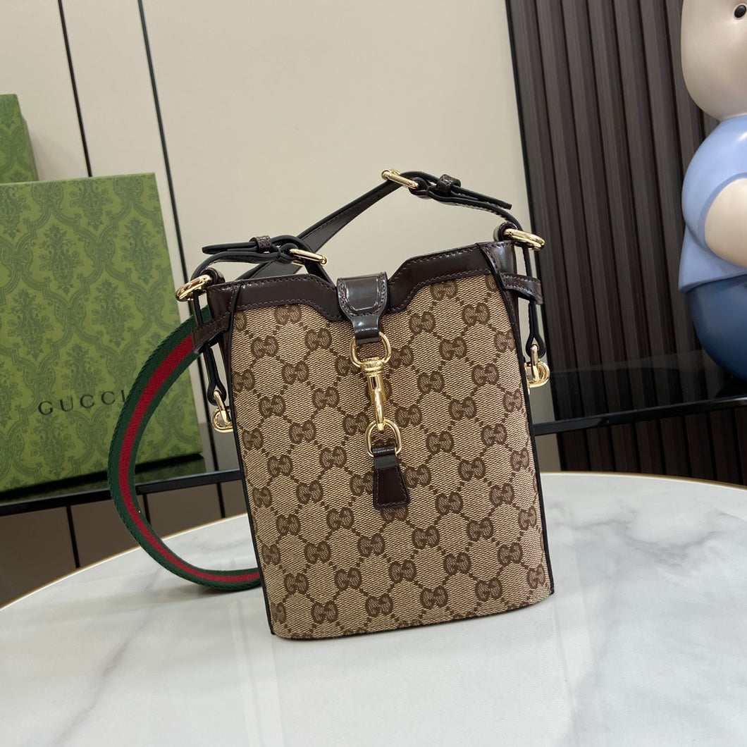 Gucci GG Small Bucket bag