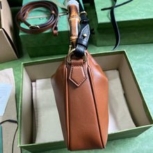 Load image into Gallery viewer, Gucci Diana Medium Shoulder Bag
