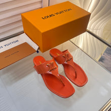 Load image into Gallery viewer, Louis Vuitton Shake Flat Thong Sandals
