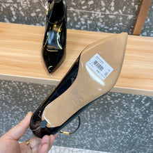 Load image into Gallery viewer, Valentino Tan-Go Patent Leather Pump 100mm
