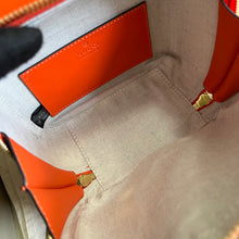 Load image into Gallery viewer, Gucci Blondie Top Handle  Bag
