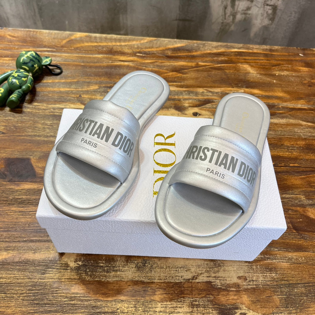 Christian Dior Every D Slide
