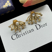 Load image into Gallery viewer, Christian Dior Earrings
