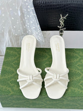 Load image into Gallery viewer, Gucci Slide Sandals With Bambo
