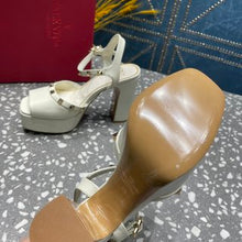 Load image into Gallery viewer, Valentino Tan-go Platform Patent Leather Sandal 155MM
