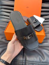 Load image into Gallery viewer, Hermes Giulia Sandal
