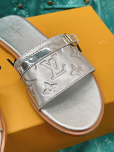 Load image into Gallery viewer, Louis Vuitton Lock It  Flat Mule
