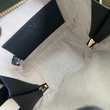 Load image into Gallery viewer, Gucci Blondie Top Handle  Bag
