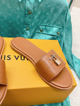 Load image into Gallery viewer, Louis Vuitton Lock It  Flat Mule
