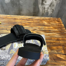 Load image into Gallery viewer, Christian Dio(R) Evolution  Slide
