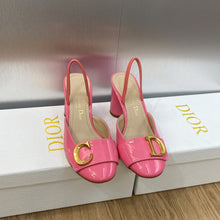 Load image into Gallery viewer, Christian Dior C&#39;est Slingback Pumps
