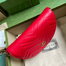 Load image into Gallery viewer, Gucci Marmont Matelasse Chain Mini Bag

