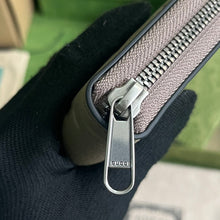 Load image into Gallery viewer, Gucci Zip Around Wallet
