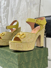 Load image into Gallery viewer, Gucci Horsebit Platform  Sandals
