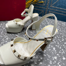 Load image into Gallery viewer, Valentino Tan-go Platform Patent Leather Sandal 155MM
