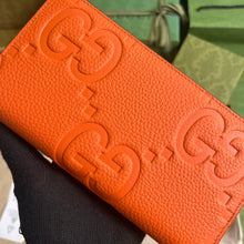 Load image into Gallery viewer, Gucci Zip Around Wallet

