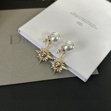 Load image into Gallery viewer, Christian Dior Earrings
