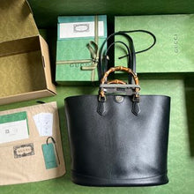Load image into Gallery viewer, Gucci Diana Medium Tote Bag
