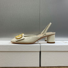 Load image into Gallery viewer, Christian Dior C&#39;est Slingback Pumps
