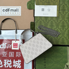 Load image into Gallery viewer, Gucci Dionysus Small Top Handle  Bag

