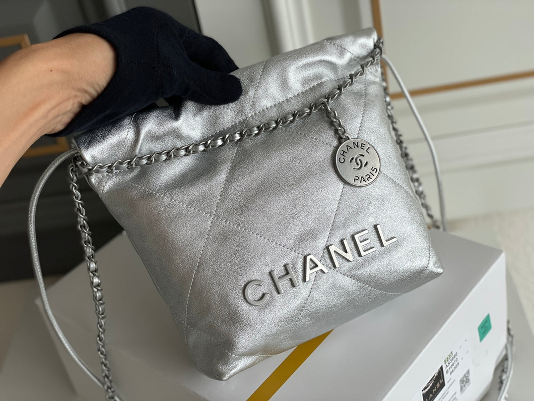 Chanel 22 Mini HandBag