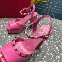 Load image into Gallery viewer, Valentino Garavani Tan-go Platform Patent Leather Sandal 155MM

