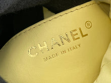 Load image into Gallery viewer, Chanel 22 Medium Handbag
