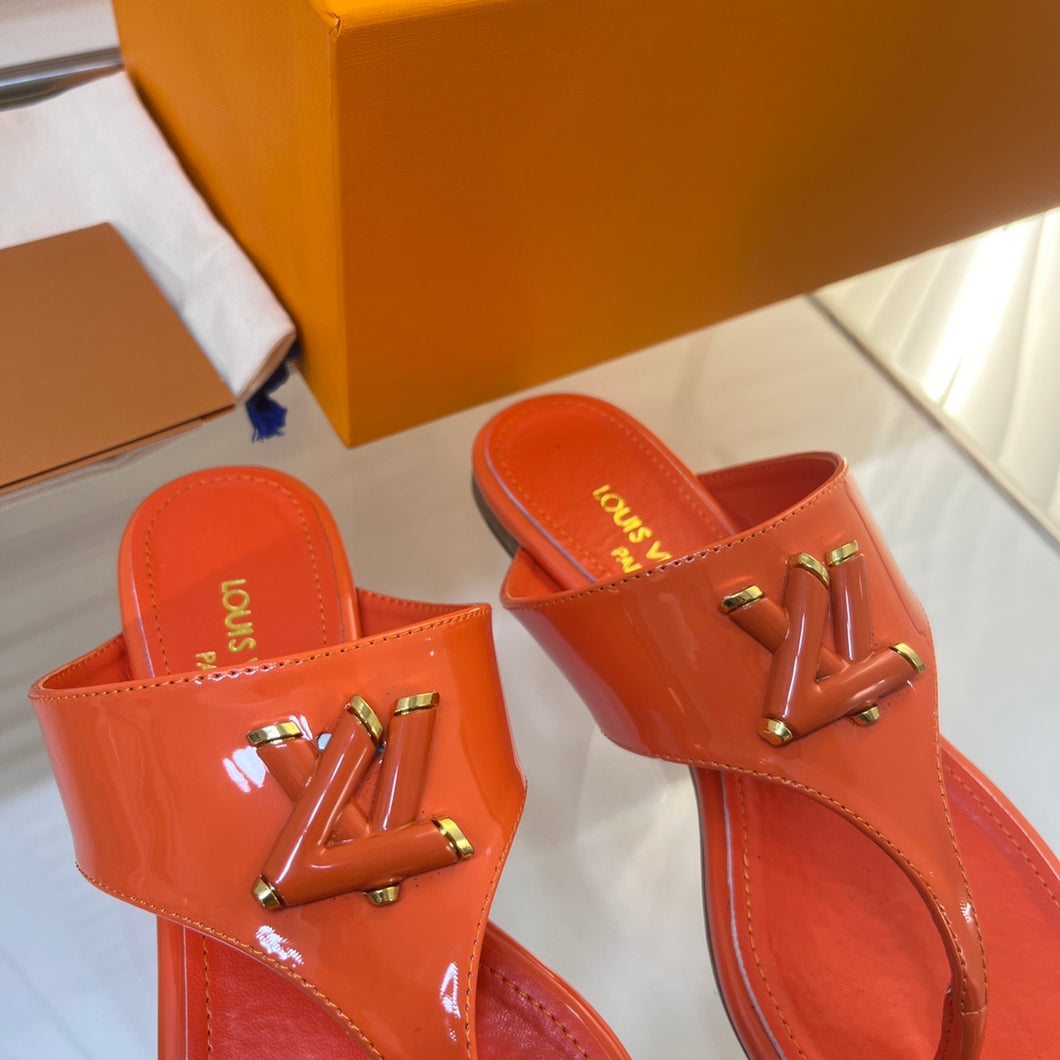 Louis Vuitton Shake Flat Thong Sandals