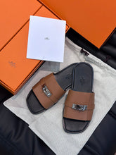 Load image into Gallery viewer, Hermes Giulia Sandal
