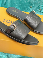Load image into Gallery viewer, Louis Vuitton Lock It  Flat Mule
