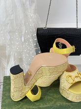 Load image into Gallery viewer, Gucci Horsebit Platform  Sandals
