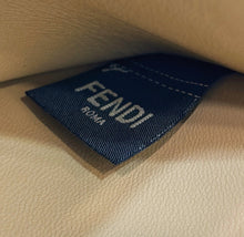 Load image into Gallery viewer, Fendi Peekaboo  Small iseeu Bag
