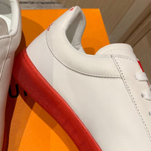 Load image into Gallery viewer, Louis Vuitton Luxembourg  Samothrace Sneakers
