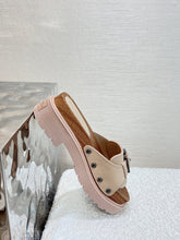 Load image into Gallery viewer, Christian Dior Diorquake Strap Slide
