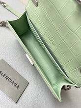 Load image into Gallery viewer, Balenciaga XS Gossip Bag
