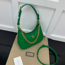 Load image into Gallery viewer, Gucci  Aphrodite Small shoulder Bag
