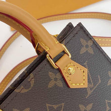 Load image into Gallery viewer, Louis Vuitton Petit Sac Plat Bag - LUXURY KLOZETT
