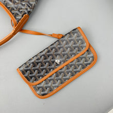 Load image into Gallery viewer, Goyard Boheme Hobo Bag
